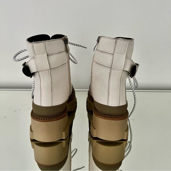 Vince Camuto Leather Boots - Picture 3 of 8